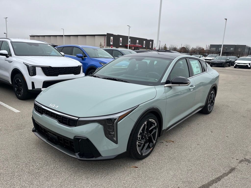 New 2025 Kia K4 GT-Line Sedan