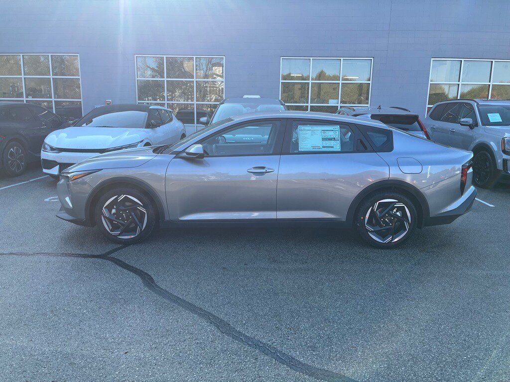 2025 Kia K4 EX photo 4