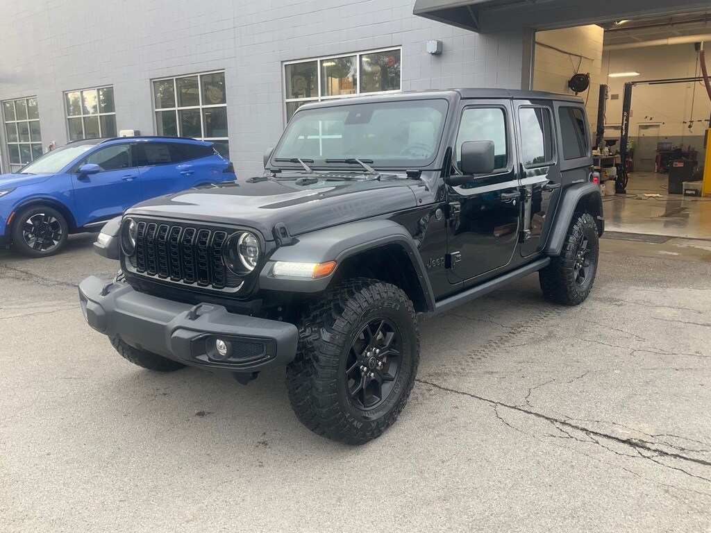 2024 Jeep Wrangler Willys photo 3