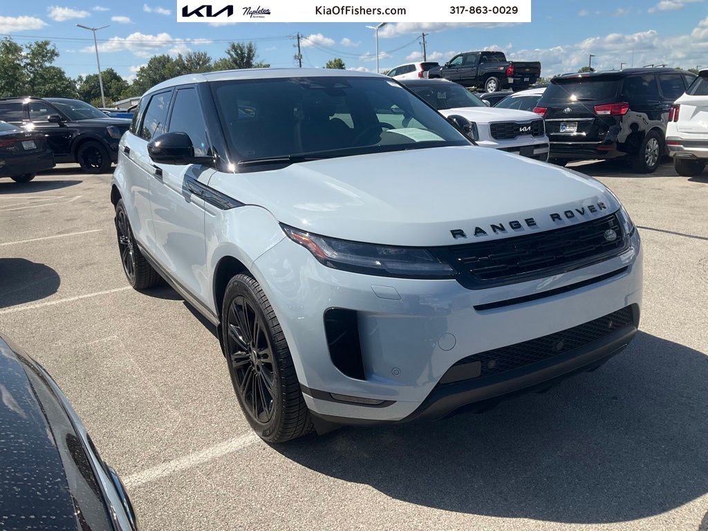 2024 Land Rover Range Rover Evoque S's photo