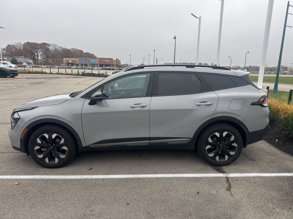 2024 Kia Sportage X-Line photo 2