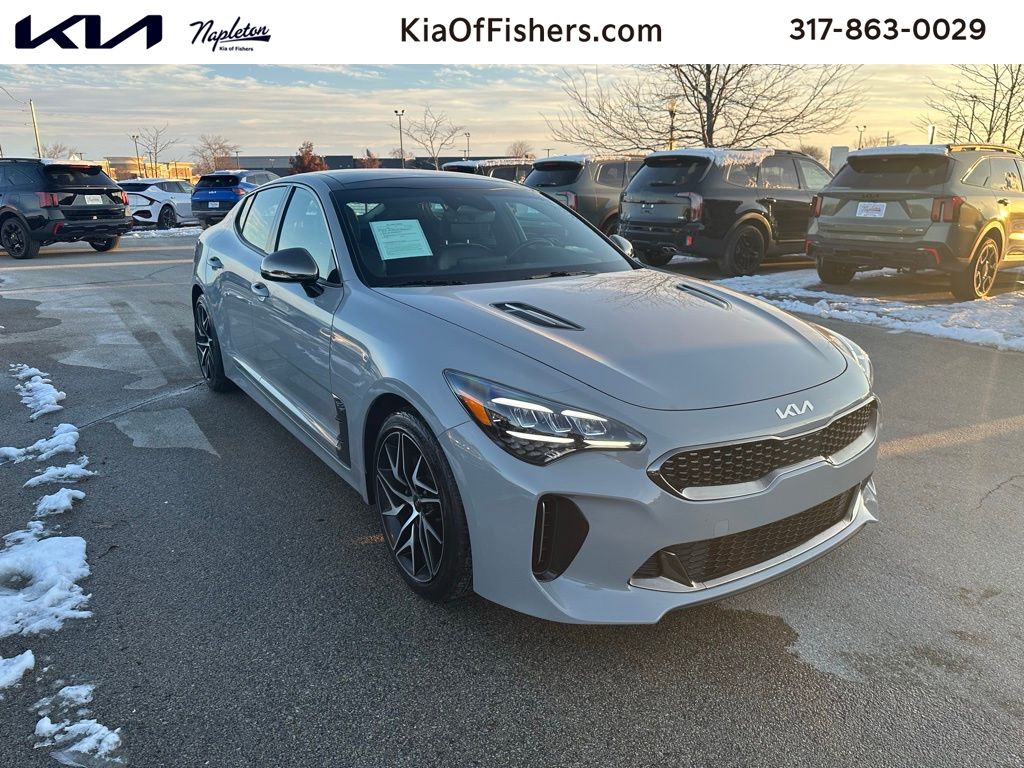 2022 Kia Stinger GT-Line's photo