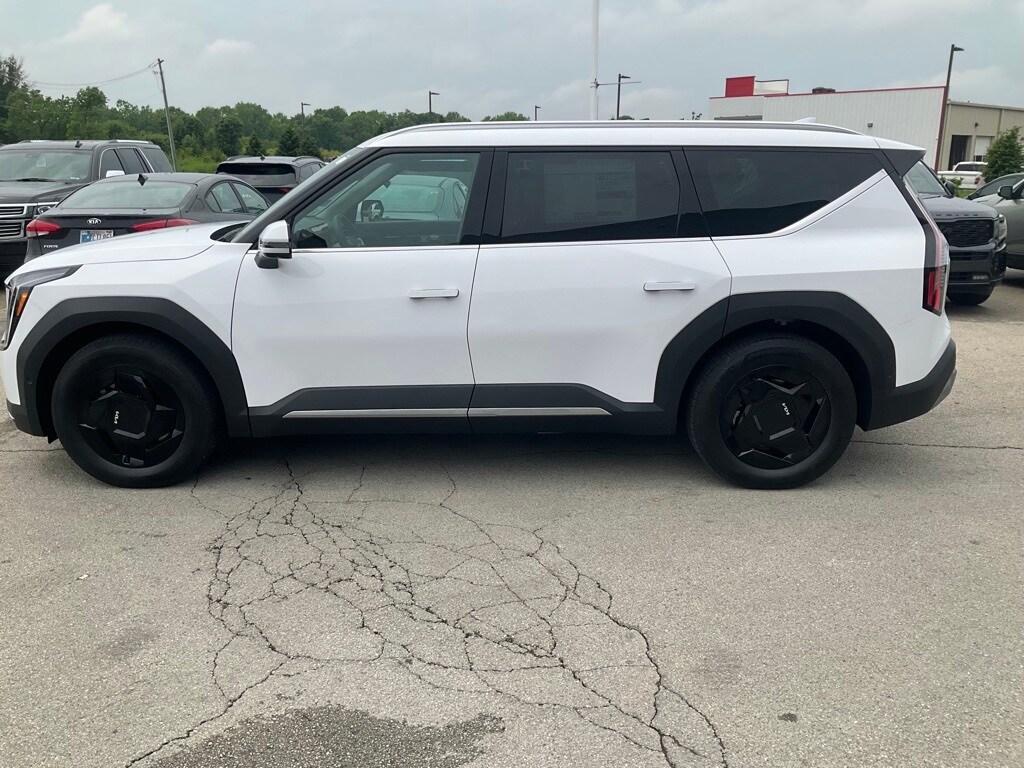 2026 Kia EV9 Wind photo 4