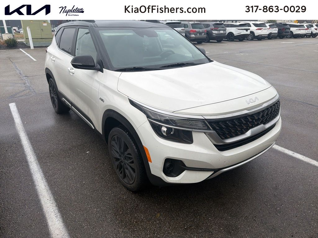 2022 Kia Seltos Nightfall's photo