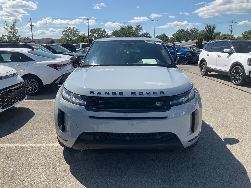 2024 Land Rover Range Rover Evoque S photo 2