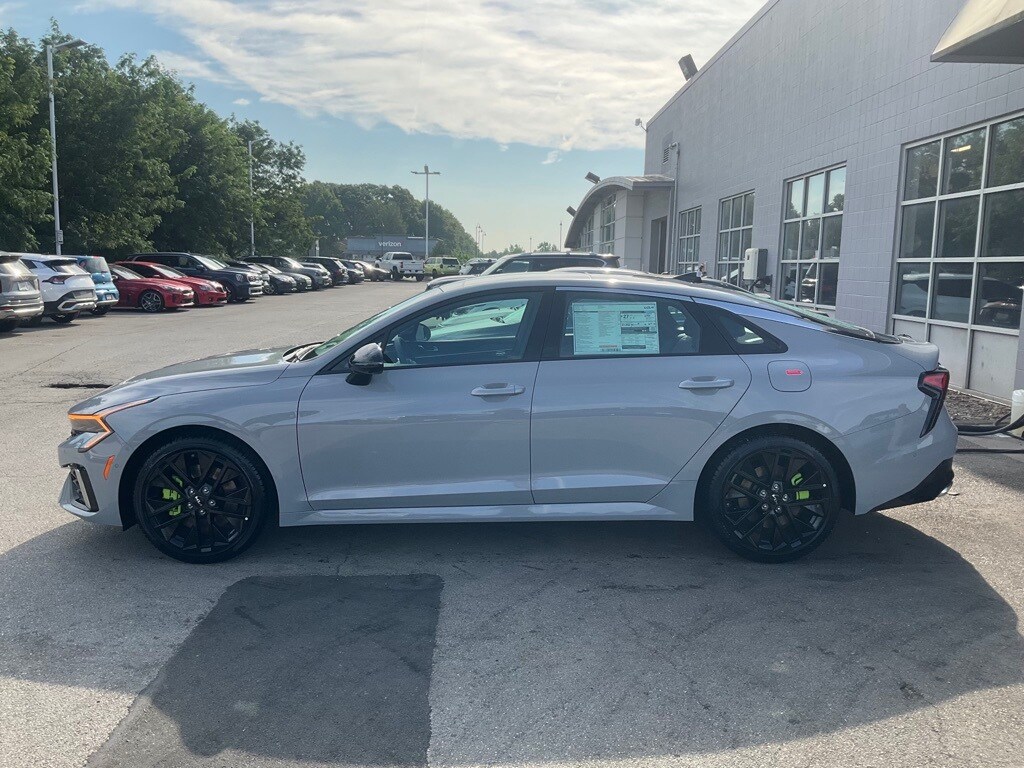 2026 Kia K5 GT photo 4