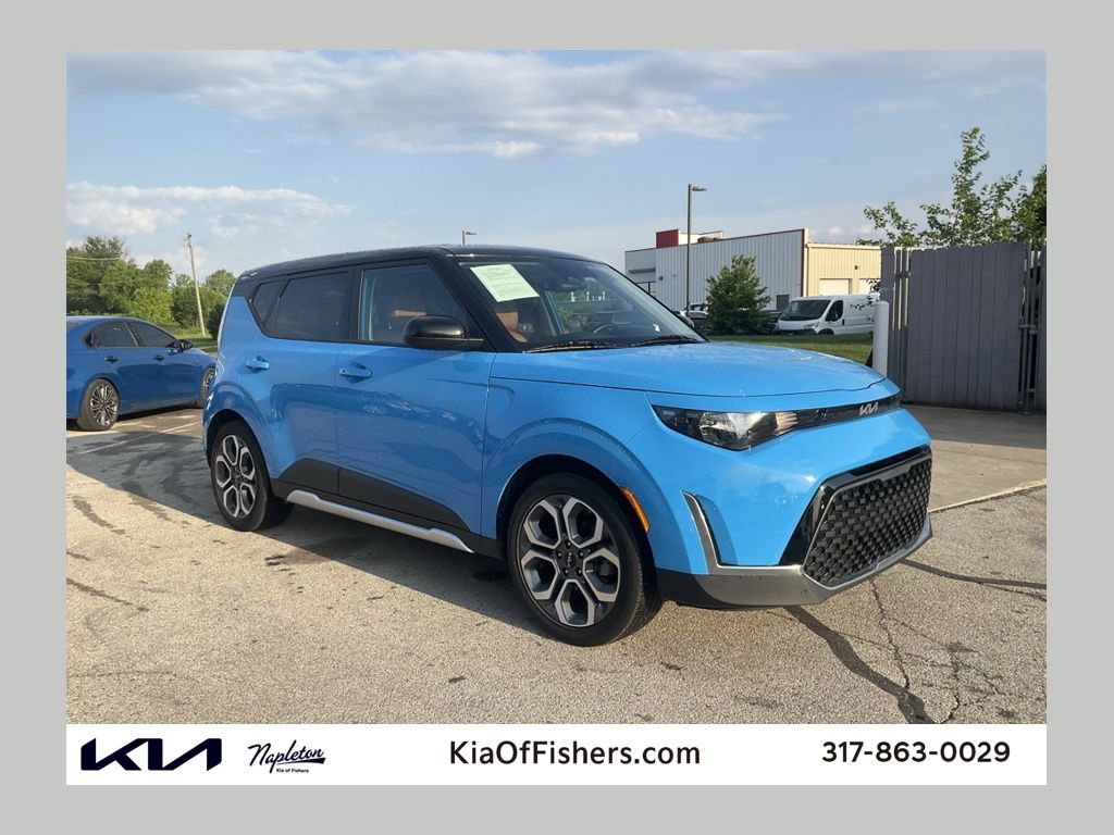 2025 Kia Soul 2.0L EX 6 IVT's photo
