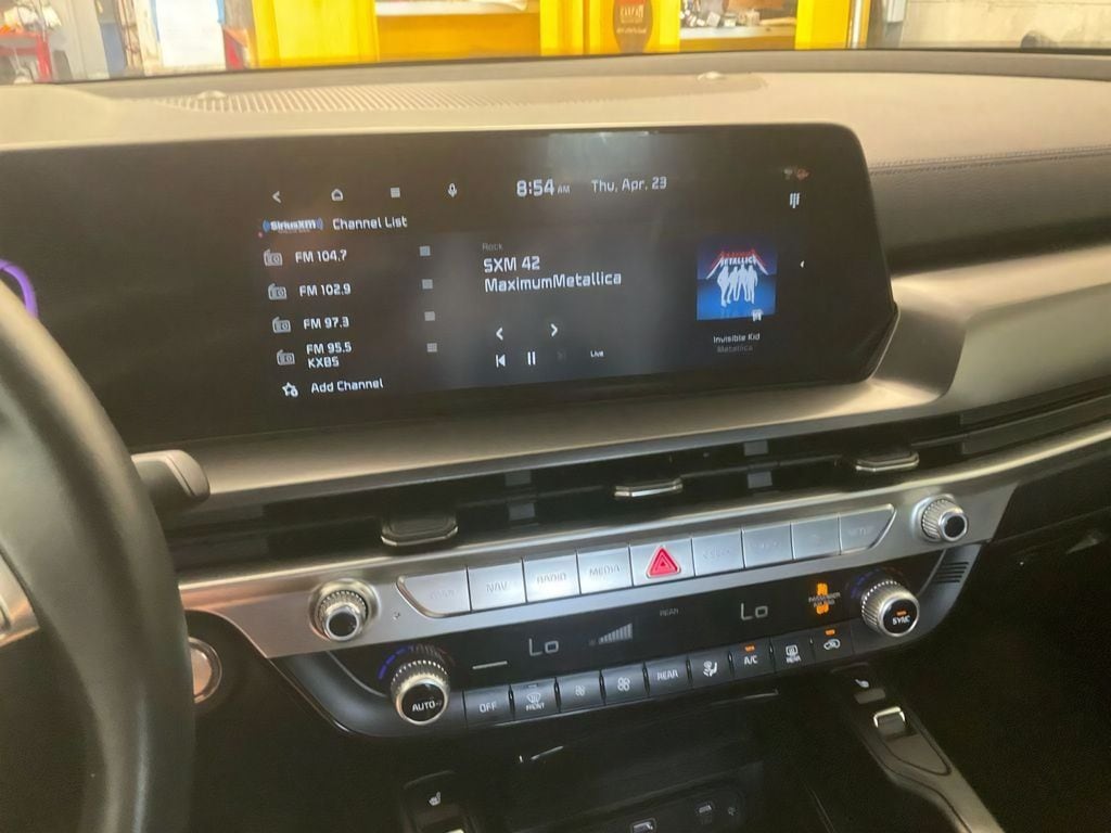 2025 Kia Telluride S - Photo 19