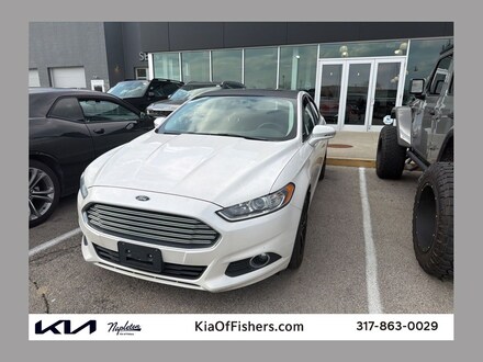 2015 Ford Fusion SE Sedan