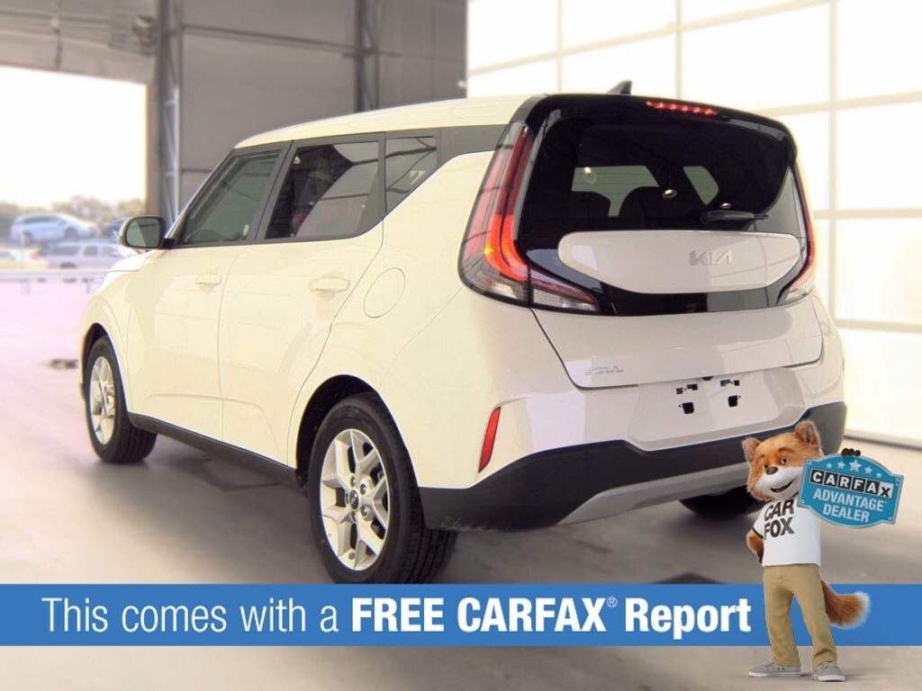 Used 2025 Kia Soul LX Hatchback