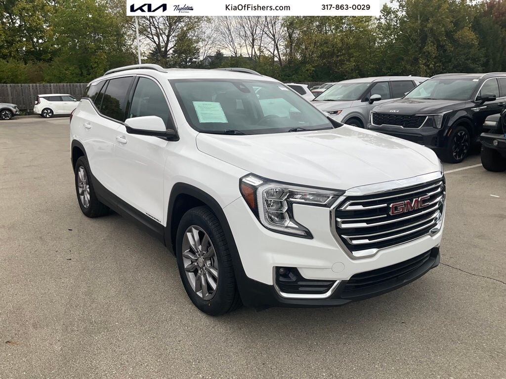 Used 2024 GMC Terrain SLT SUV