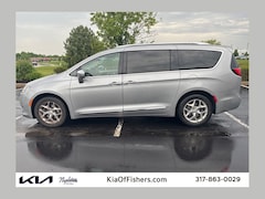 2017 Chrysler Pacifica Limited Minivan/Van
