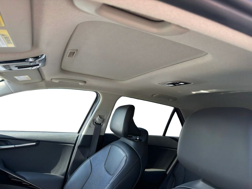 Used 2023 Kia Niro EV Wave SUV