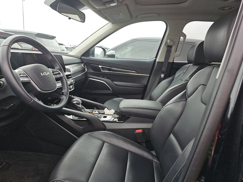 2025 Kia Telluride S photo 2