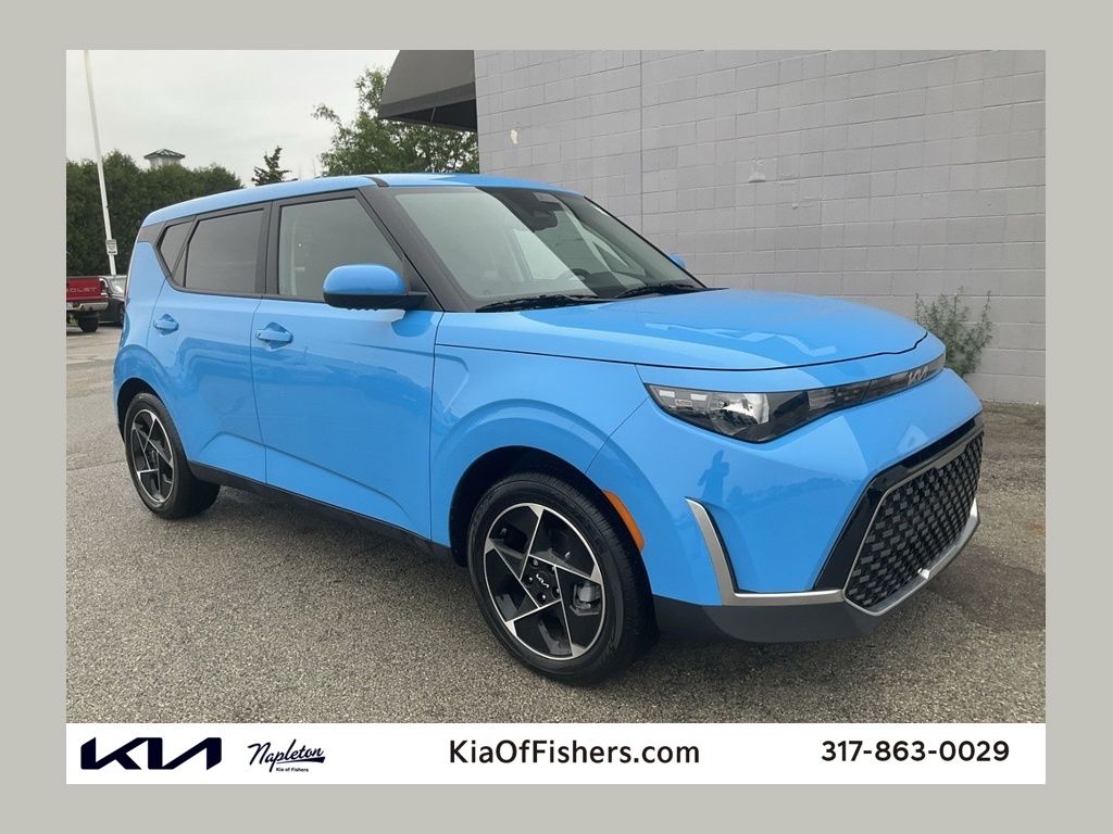 2025 Kia Soul 2.0L EX 6 IVT's photo