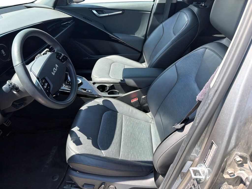 Used 2023 Kia Niro EV Wave SUV
