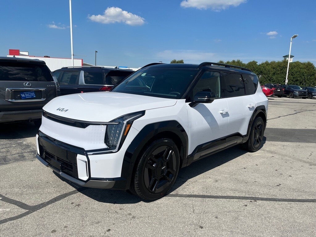 2026 Kia EV9 GT-Line photo 3
