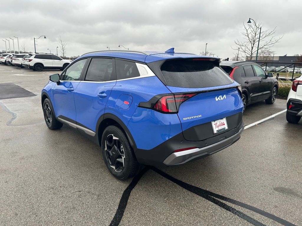 2026 Kia Sportage EX - Photo 6