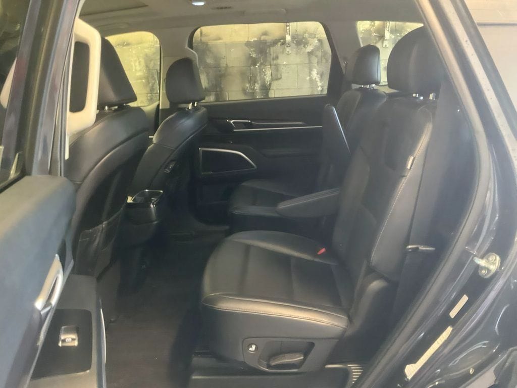 2025 Kia Telluride S - Photo 27
