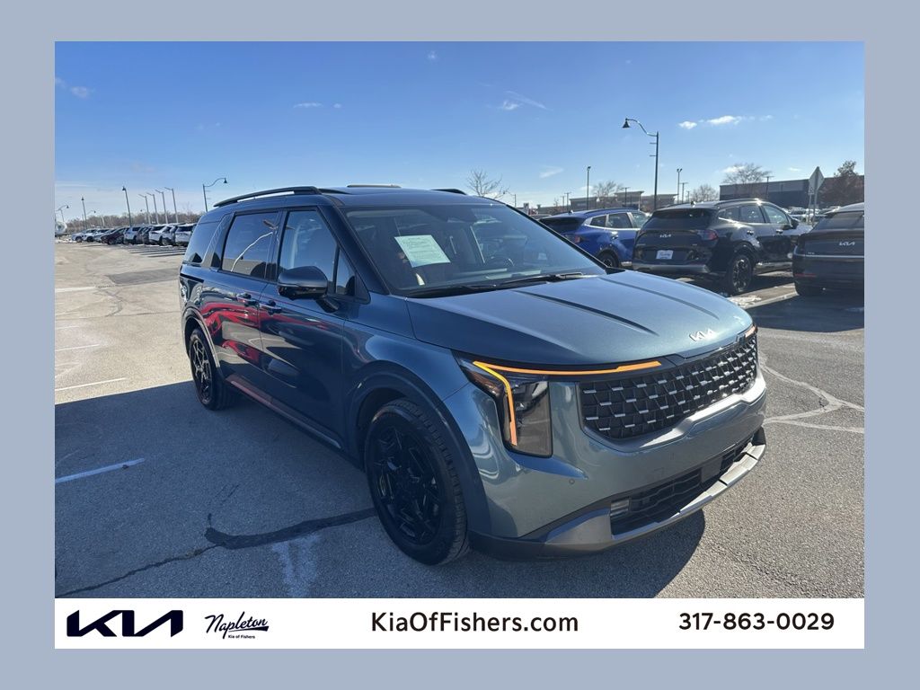 2025 Kia Carnival SX's photo