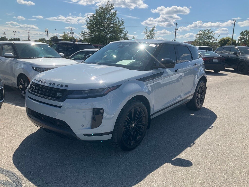 2024 Land Rover Range Rover Evoque S photo 3