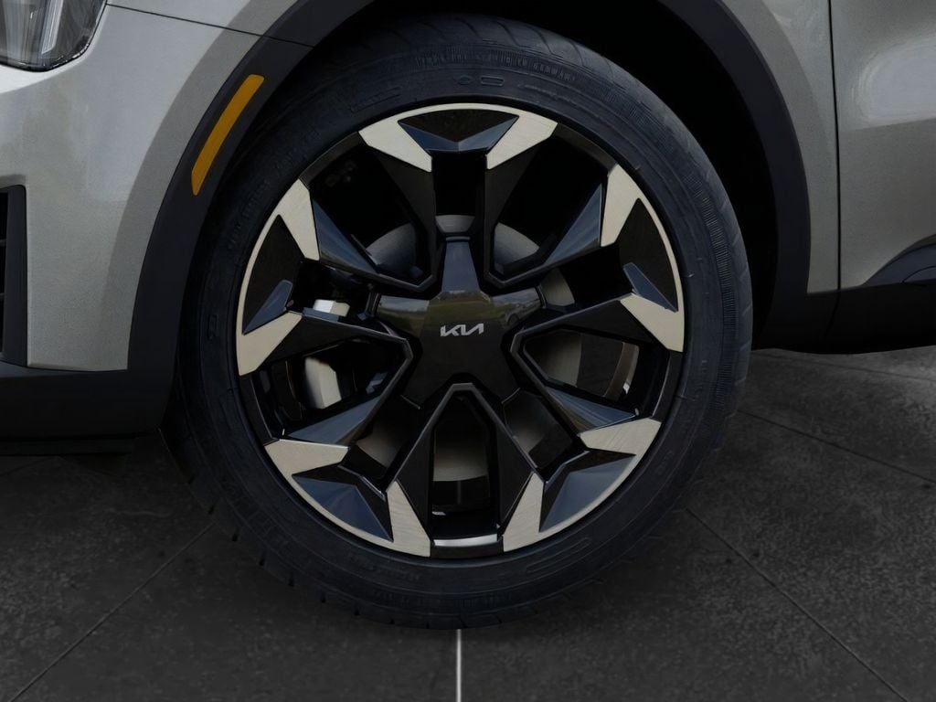 2026 Kia Sorento EX - Photo 11
