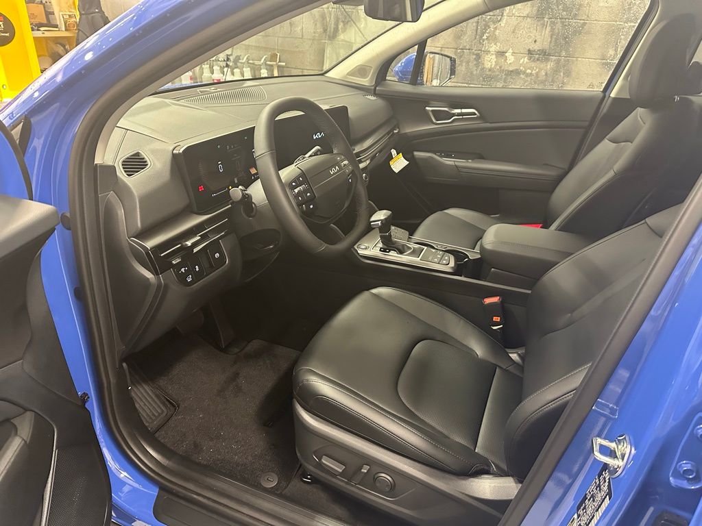 2026 Kia Sportage EX - Photo 12