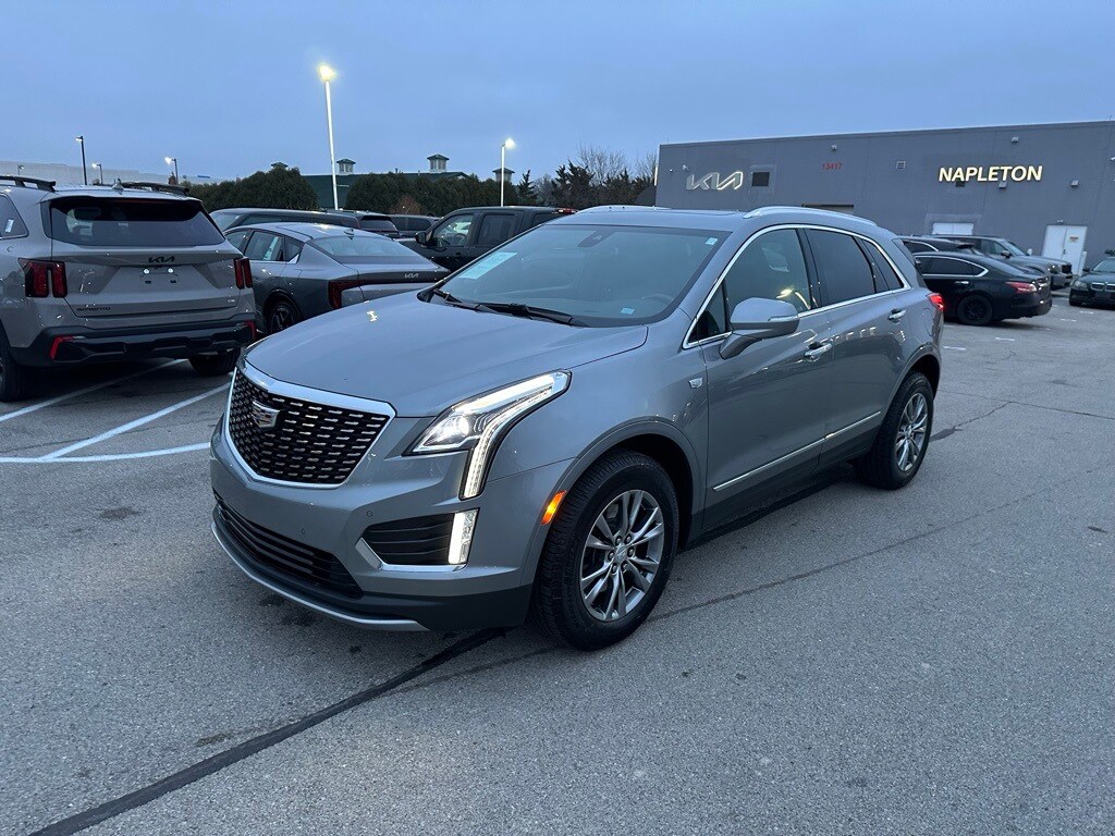 2023 Cadillac XT5 Premium Luxury photo 2