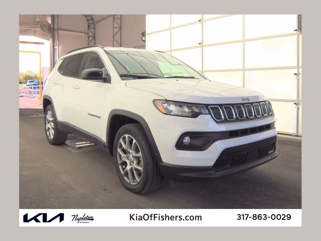 2022 Jeep Compass Latitude Lux 4X4's photo
