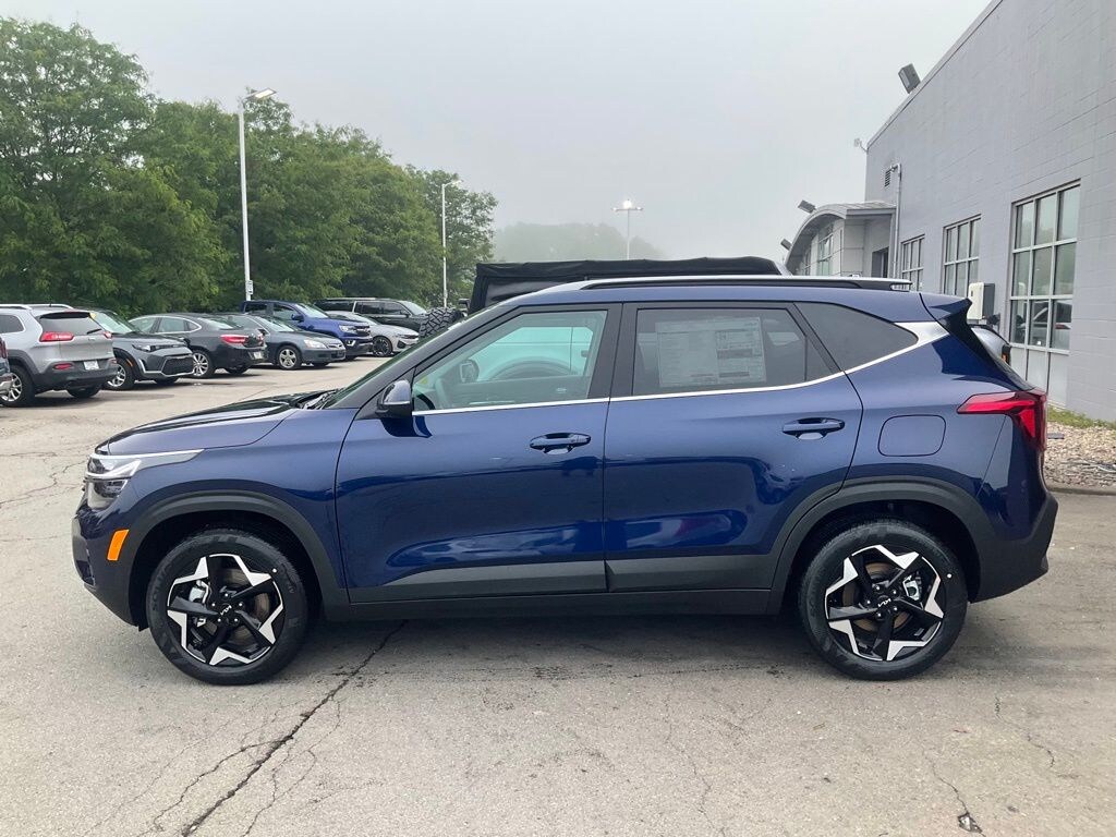Used 2025 Kia Seltos EX SUV