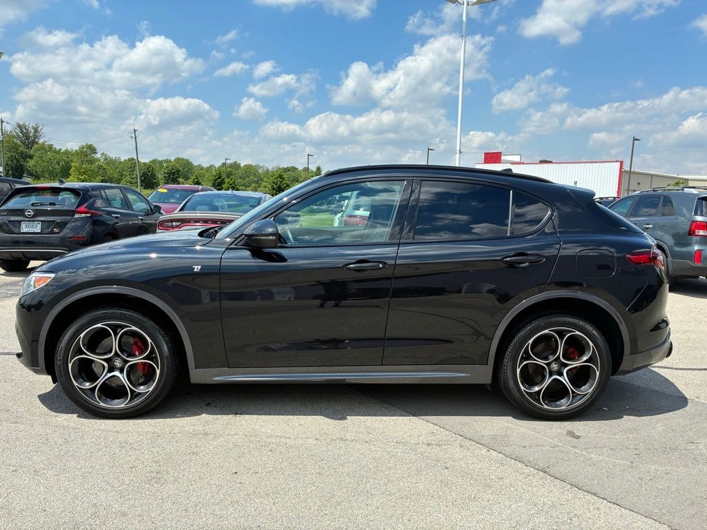 Used 2023 Alfa Romeo Stelvio Ti SUV