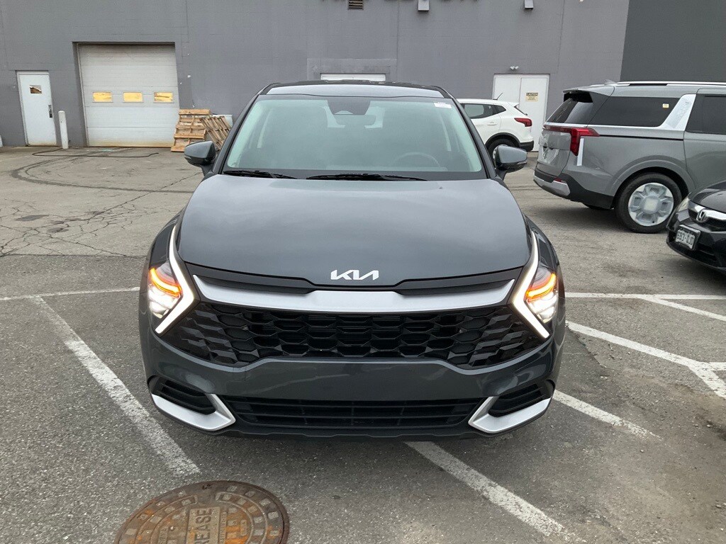 2025 Kia Sportage EX photo 2