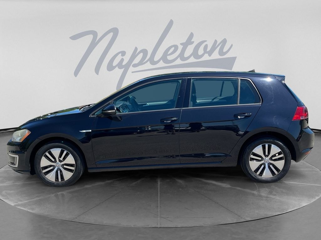 Used 2016 Volkswagen e-Golf SE Hatchback