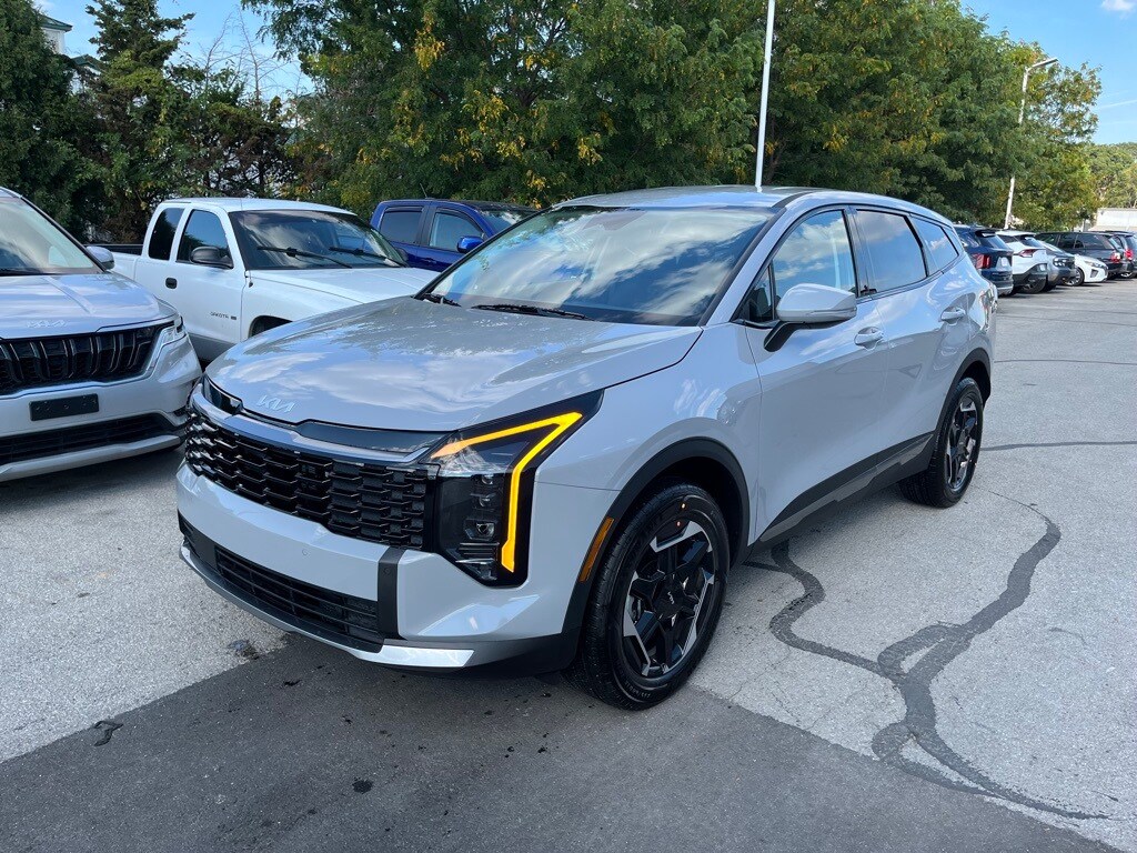 2026 Kia Sportage Hybrid S photo 3
