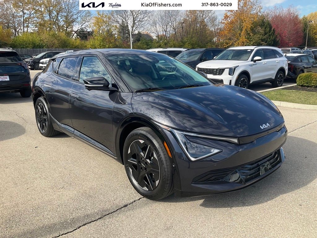 New 2025 Kia EV6 Wind SUV