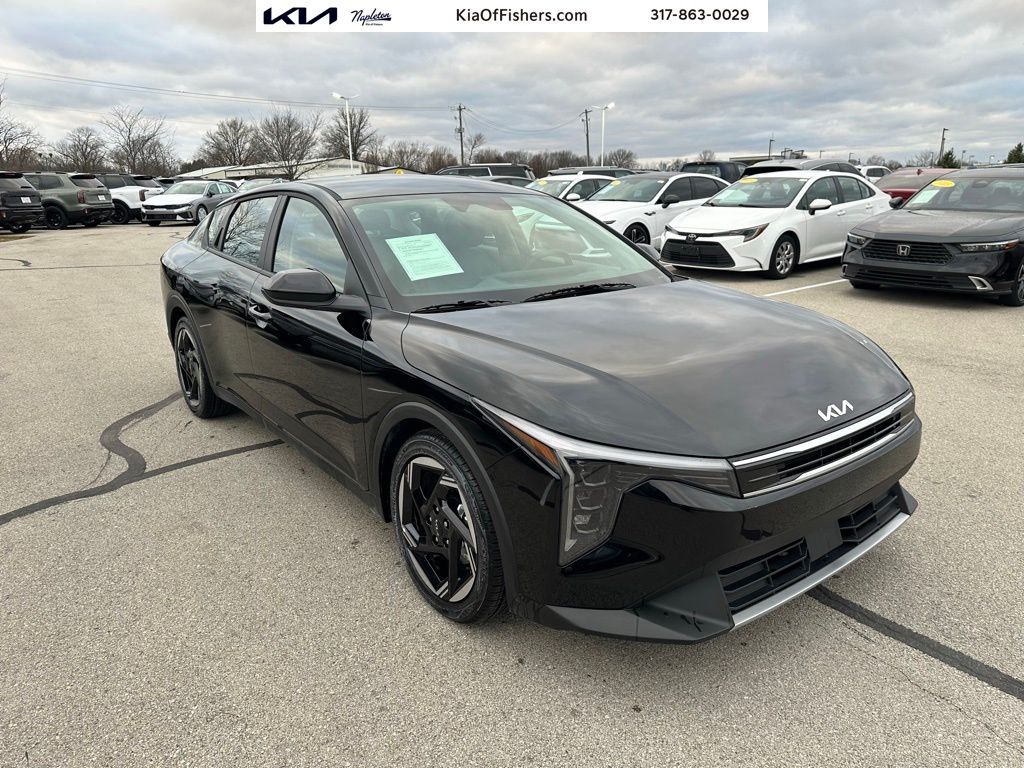 2025 Kia K4 EX's photo