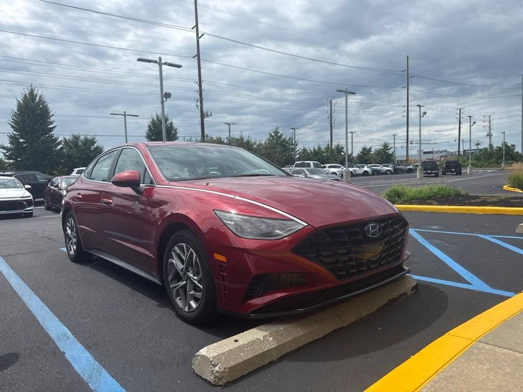 Used 2023 Hyundai Sonata SEL Sedan
