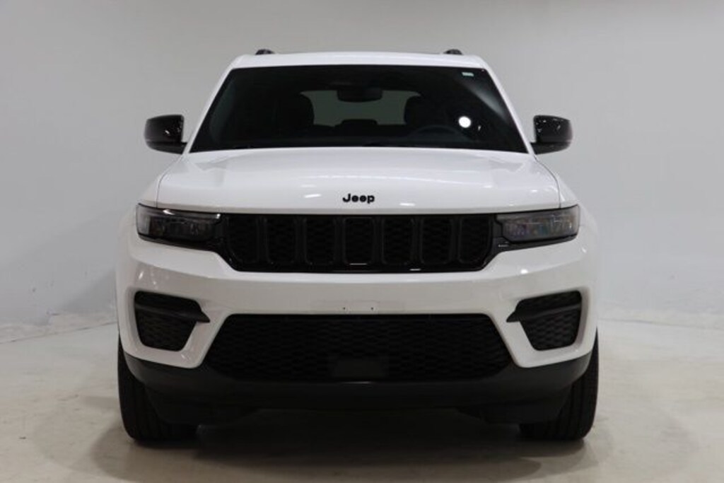 Used 2023 Jeep Grand Cherokee Altitude X SUV