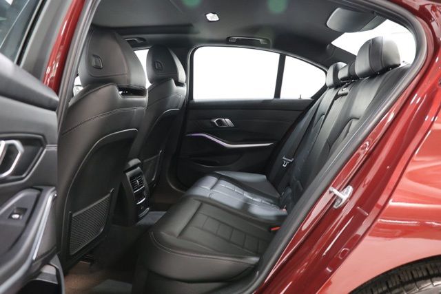2022 BMW 3 Series 330i - Photo 27