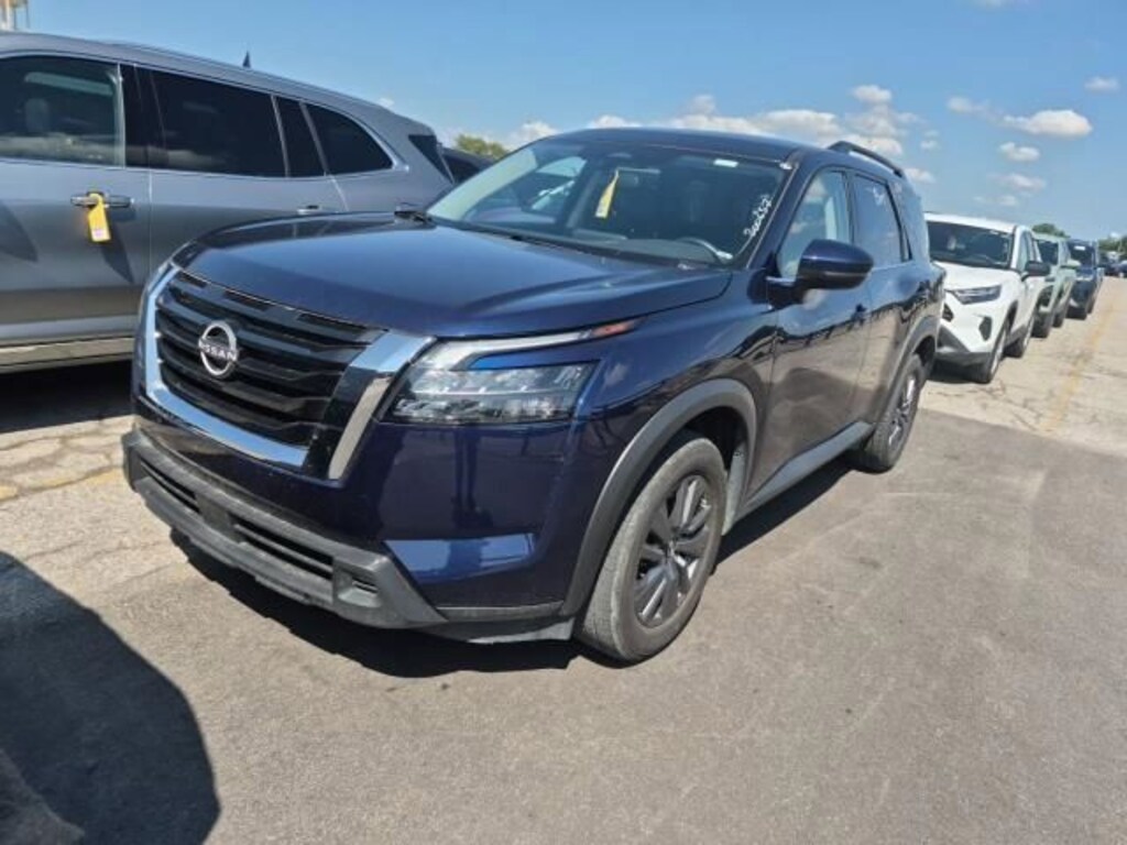 Used 2025 Nissan Pathfinder SV SUV