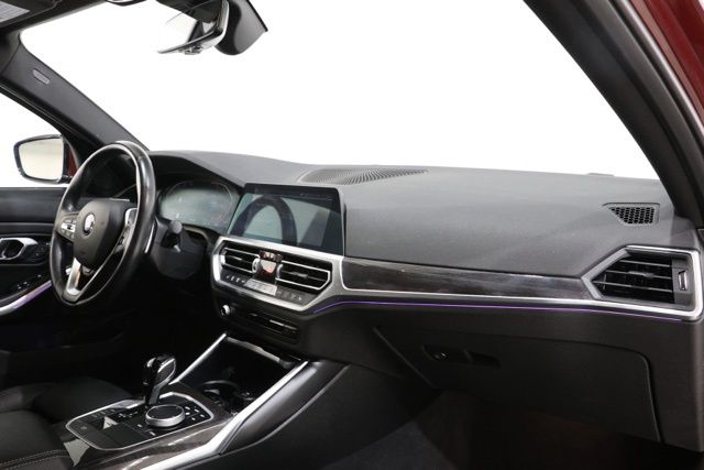 2022 BMW 3 Series 330i - Photo 14