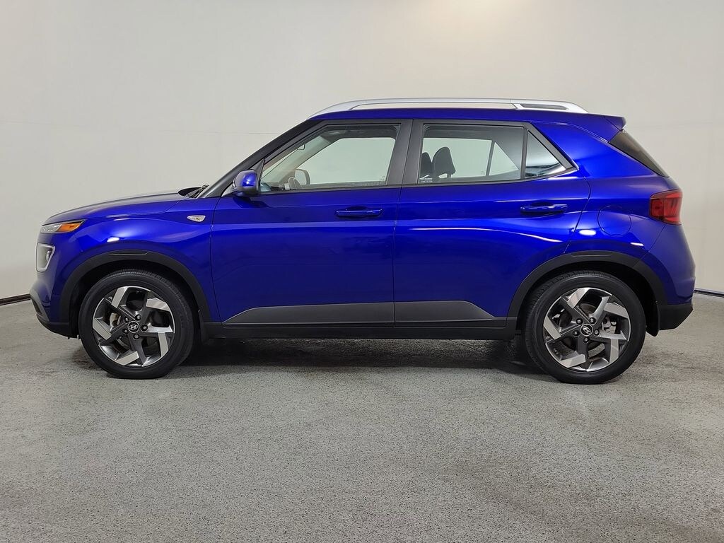 Used 2023 Hyundai Venue SEL SUV