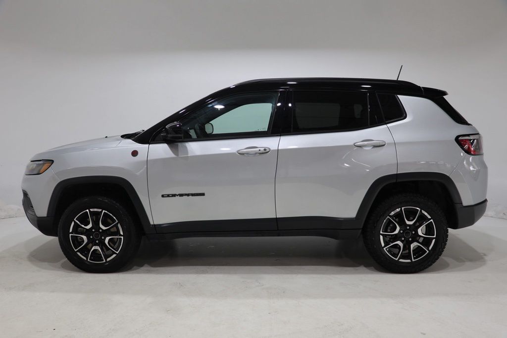 Used 2025 Jeep Compass Trailhawk SUV