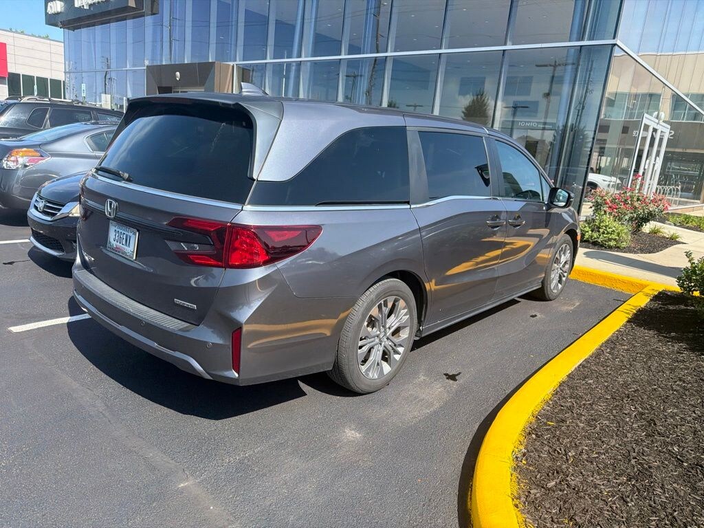 Used 2025 Honda Odyssey Touring Minivan/Van