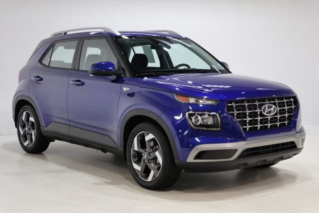 Used 2023 Hyundai Venue SEL SUV