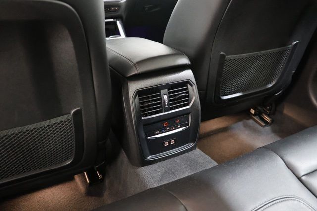 2022 BMW 3 Series 330i - Photo 28