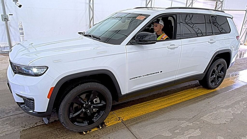 Used 2023 Jeep Grand Cherokee L Limited SUV