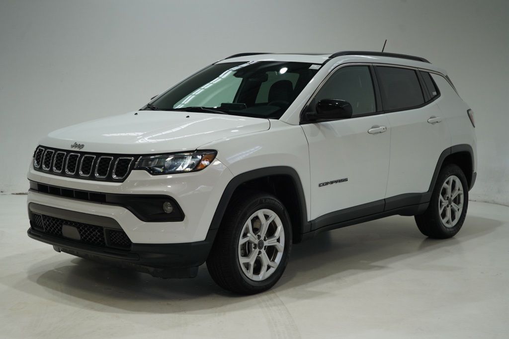 Used 2023 Jeep Compass Latitude Lux SUV