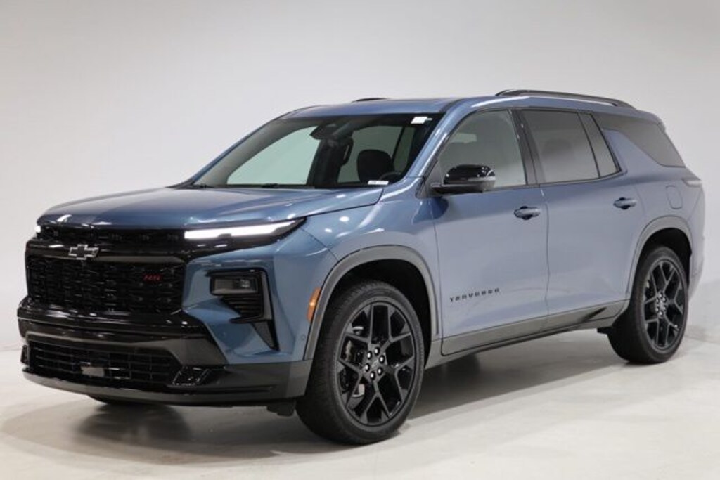 Used 2025 Chevrolet Traverse RS SUV
