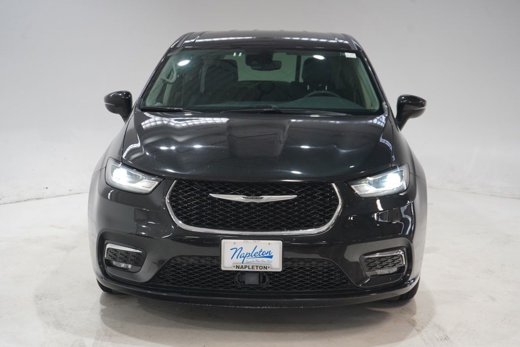 Used 2023 Chrysler Pacifica Hybrid Touring L Minivan/Van